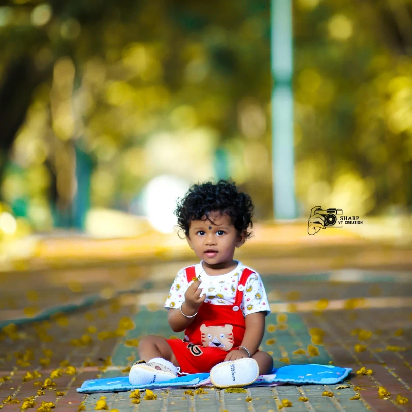 Baby outdoor photography